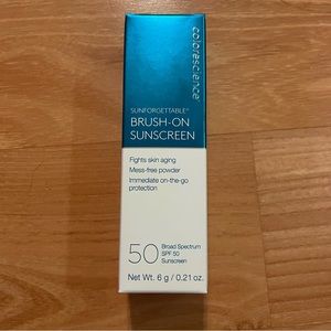 Colorescience Brush-On Sunscreen Mineral Powder in Medium